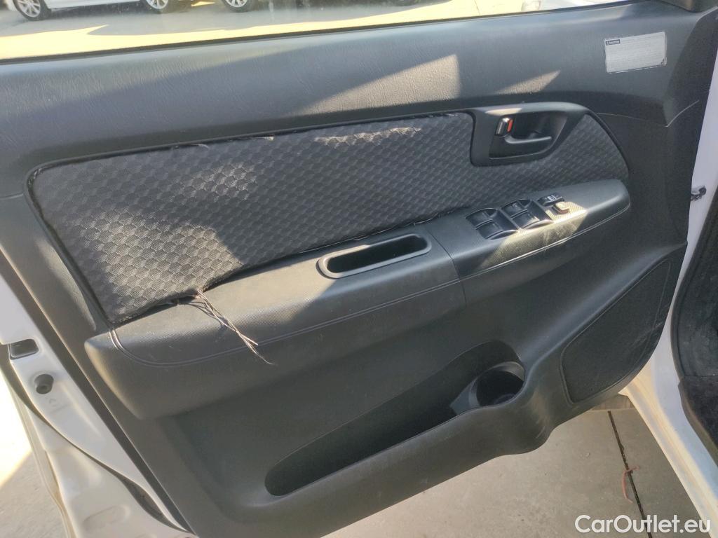  Toyota  Hilux TOYOTA  VU 4p 6G pickup 2.5 D-4D Doble Cabina GX 4x4 #1