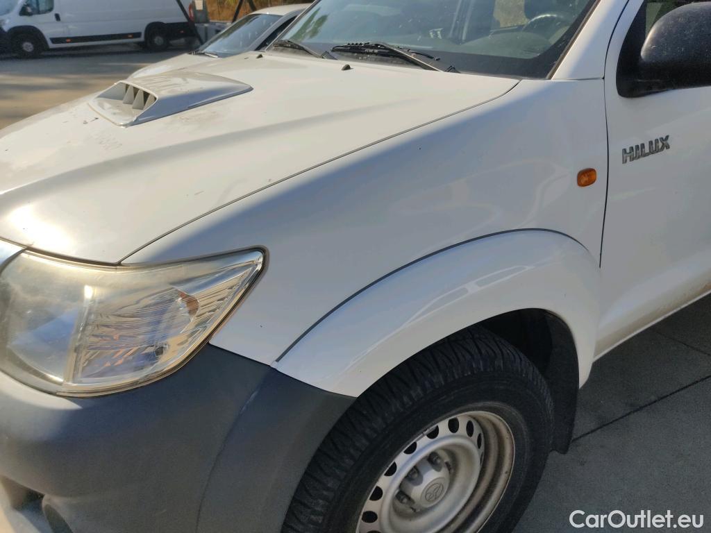  Toyota  Hilux TOYOTA  VU 4p 6G pickup 2.5 D-4D Doble Cabina GX 4x4 #19