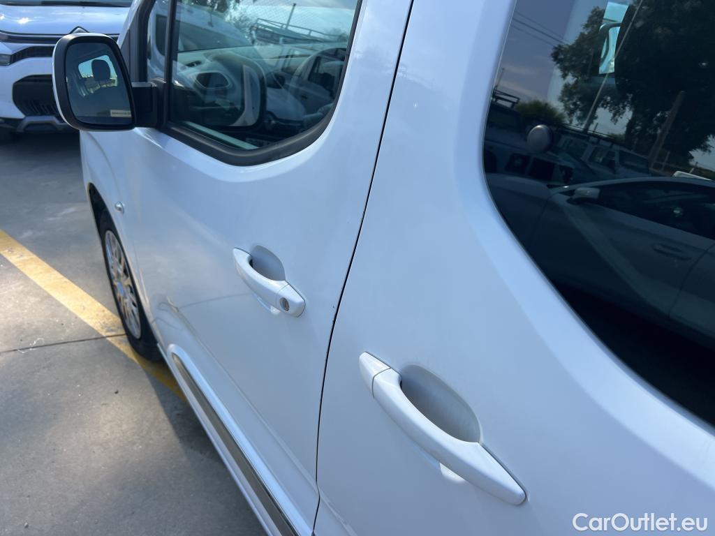  Toyota  Proace TOYOTA  City / 2020 / 5P / combi 1.5D 96kW (130CV) VX L2 #16