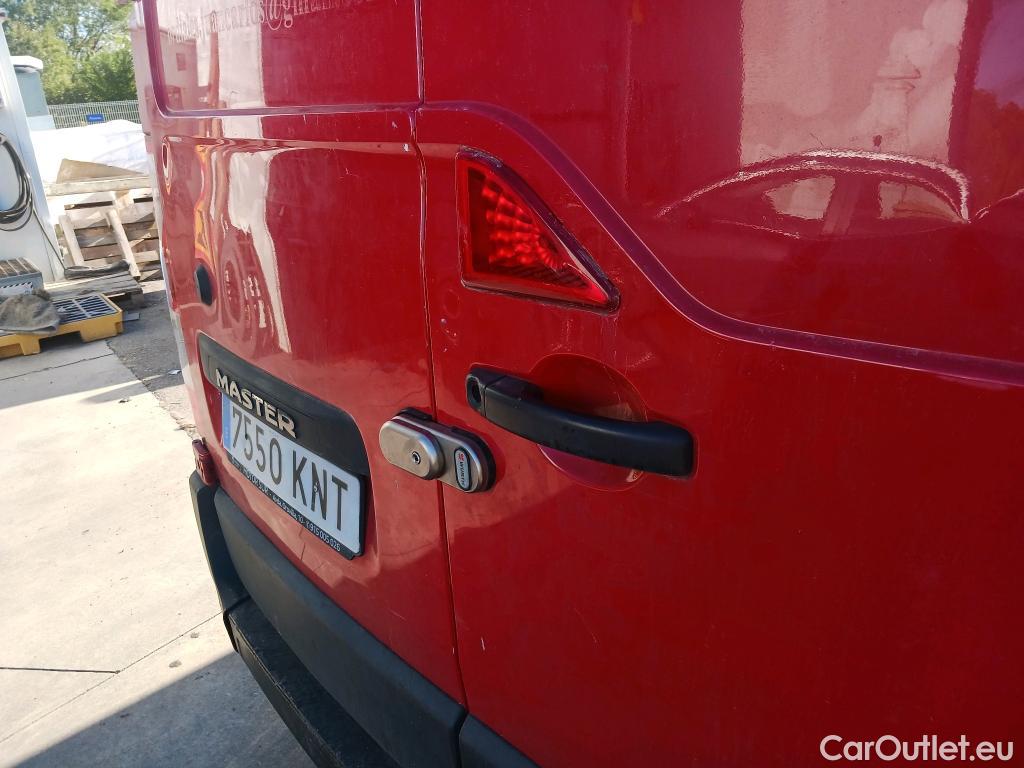  Renault  Master RENAULT  / 2014 / 4P / furgón Furgón T L3H3 3500 E 125kW TT BVR #15