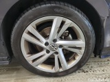  Volkswagen  Golf  Volkswagen 2.0 TDI 110kW DSG R-Line Business 5d #24