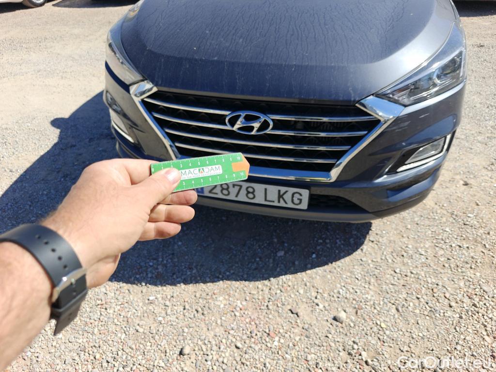  Hyundai  Tucson HYUNDAI  / 2018 / 5P / todoterreno 1.6 CRDI 85kW (116CV) 48V SLE 4X2(SP)(SL) #19