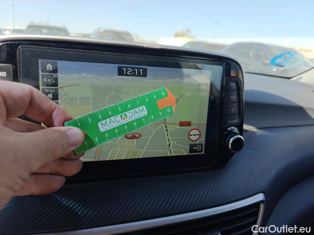  Hyundai  Tucson HYUNDAI  / 2018 / 5P / todoterreno 1.6 CRDI 85kW (116CV) 48V SLE 4X2(SP)(SL) #32