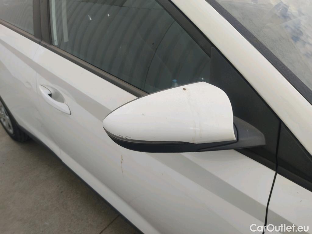 Hyundai  Bayon HYUNDAI  / 2021 / 5P / todoterreno 1.2 MPI Essence #24