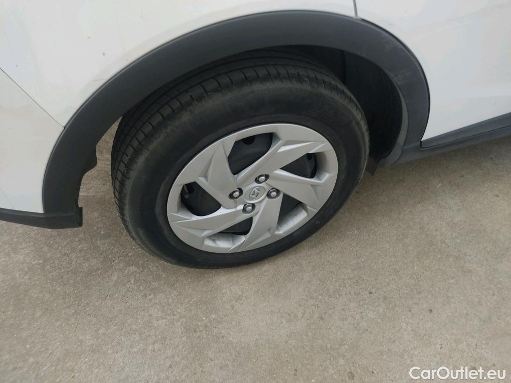  Hyundai  Bayon HYUNDAI  / 2021 / 5P / todoterreno 1.2 MPI Essence #28