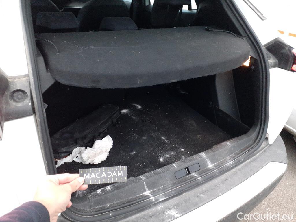  Peugeot  2008 PEUGEOT  / 2019 / 5P / todoterreno Active BlueHDI 81kW (110CV) #6