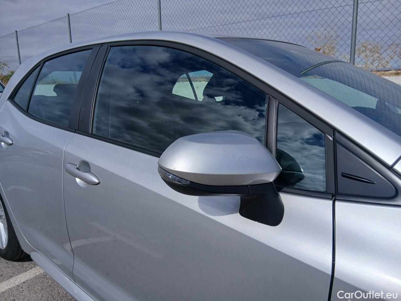  Toyota  Corolla TOYOTA  1.8 125H ACTIVE TECH E-CVT #31