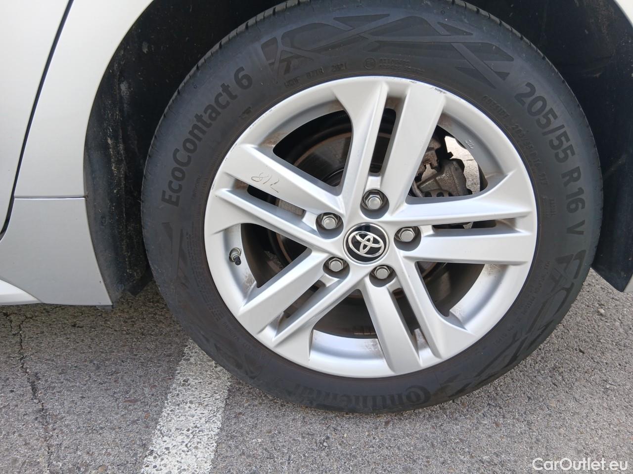  Toyota  Corolla TOYOTA  1.8 125H ACTIVE TECH E-CVT #16