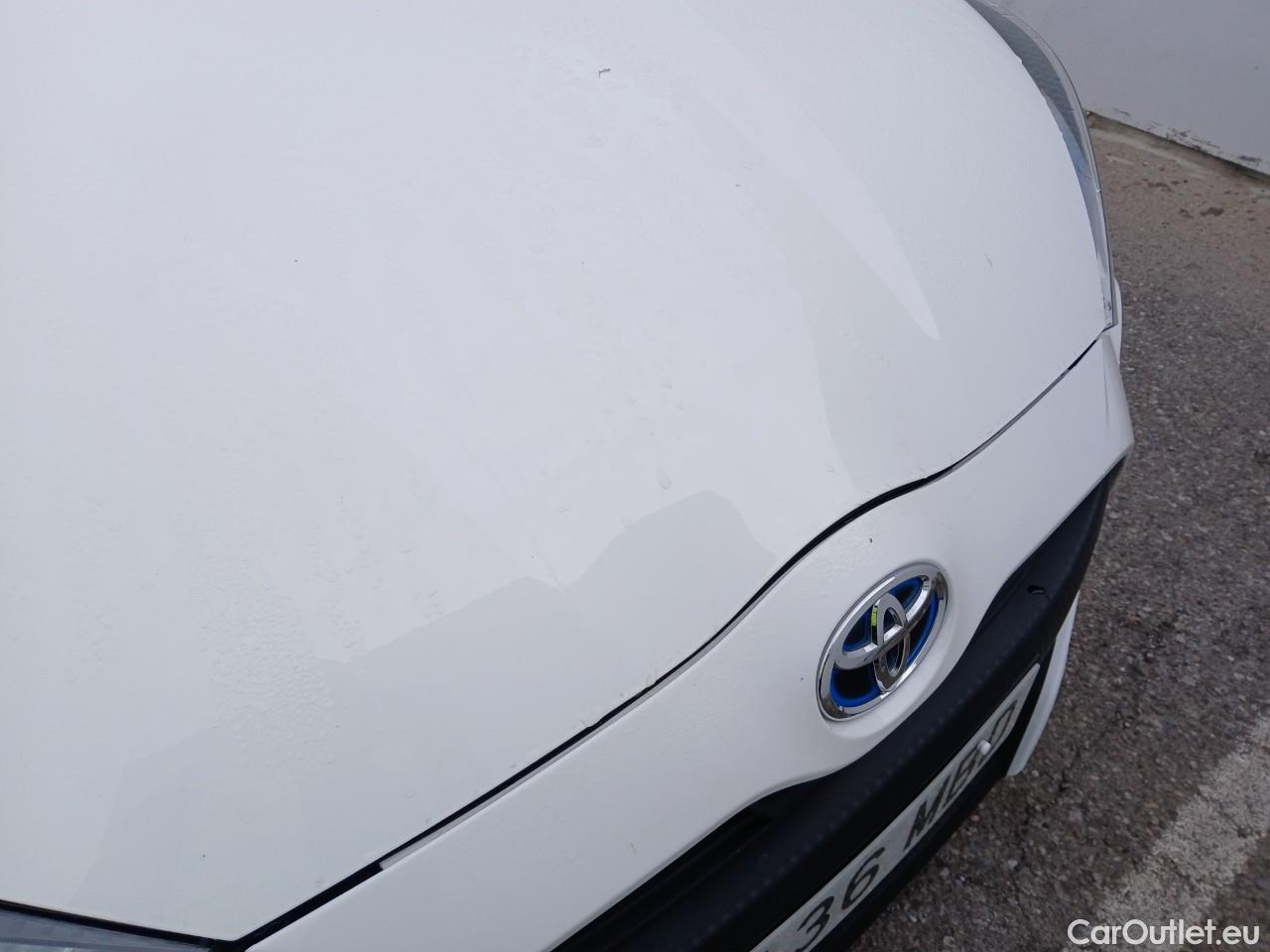  Toyota  Yaris TOYOTA  / 2020 / 5P / berlina con portón 1.5 120H Business Plus #13