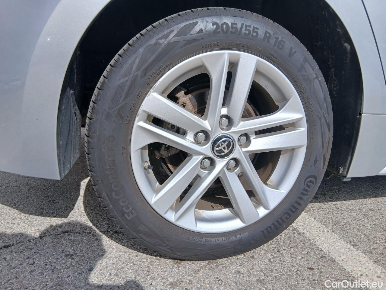  Toyota  Corolla TOYOTA  1.8 125H ACTIVE TECH E-CVT #26