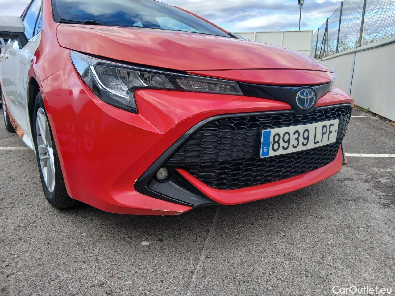  Toyota  Corolla TOYOTA  1.8 125H ACTIVE TECH E-CVT Color Base Blanco. #1