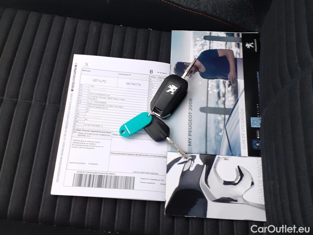  Peugeot  2008 PEUGEOT  / 2019 / 5P / todoterreno Active BlueHDI 81kW (110CV) #16