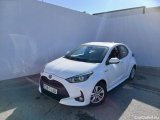  Toyota  Yaris TOYOTA  / 2020 / 5P / berlina con portón 1.5 120H Business Plus 