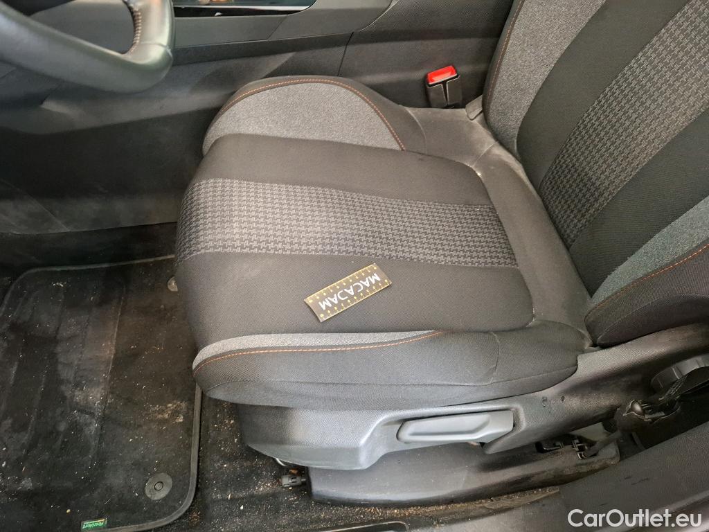  Peugeot  3008 PEUGEOT  / 2020 / 5P / SUV PureTech 130 S&S Active Business #25