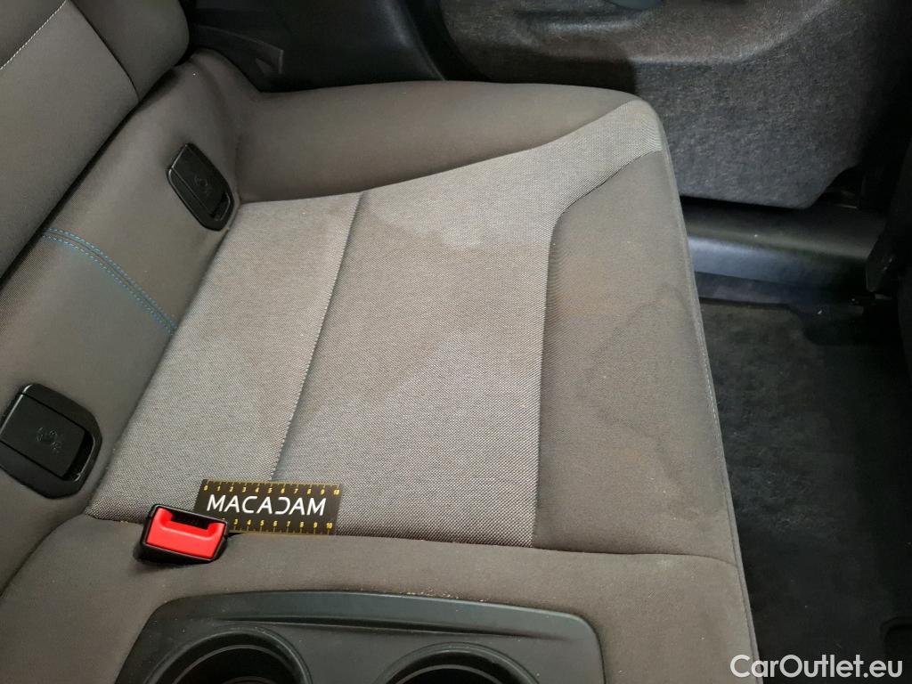  Bmw  I3  BMW / 2017 / 5P / Berline 120 Ah iLife Atelier #26