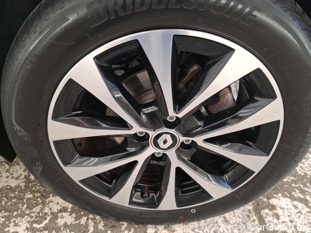  Renault  Clio  V Intens 1.6 E-TECH Hybrid 140CV BVA6 E6d #26