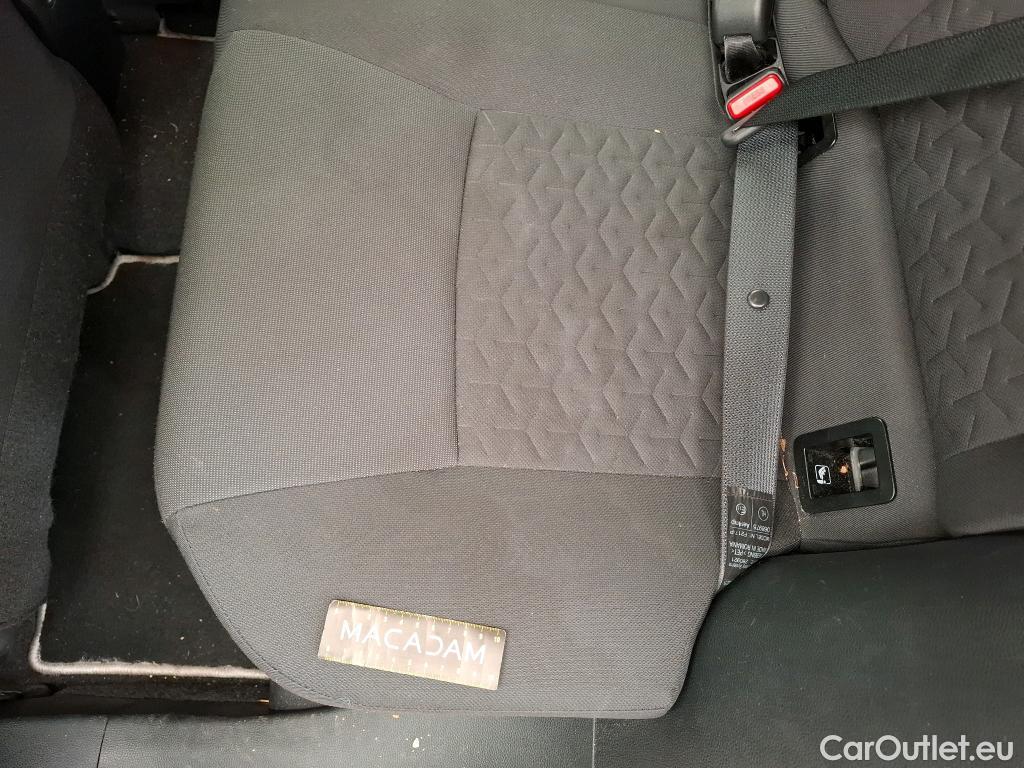  Toyota  Corolla TOYOTA  / 2018 / 5P / Berline Hybride 122h Dynamic Business Stage Acad #33