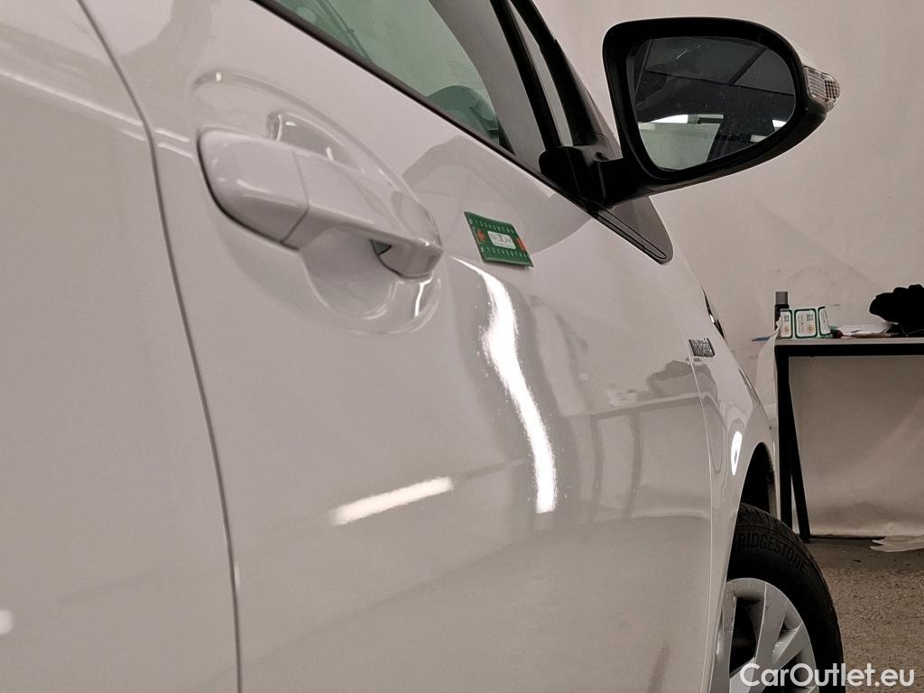  Toyota  Yaris TOYOTA  Hybride 5p Berline 1.5 VVT-I HYBRID France Business #12