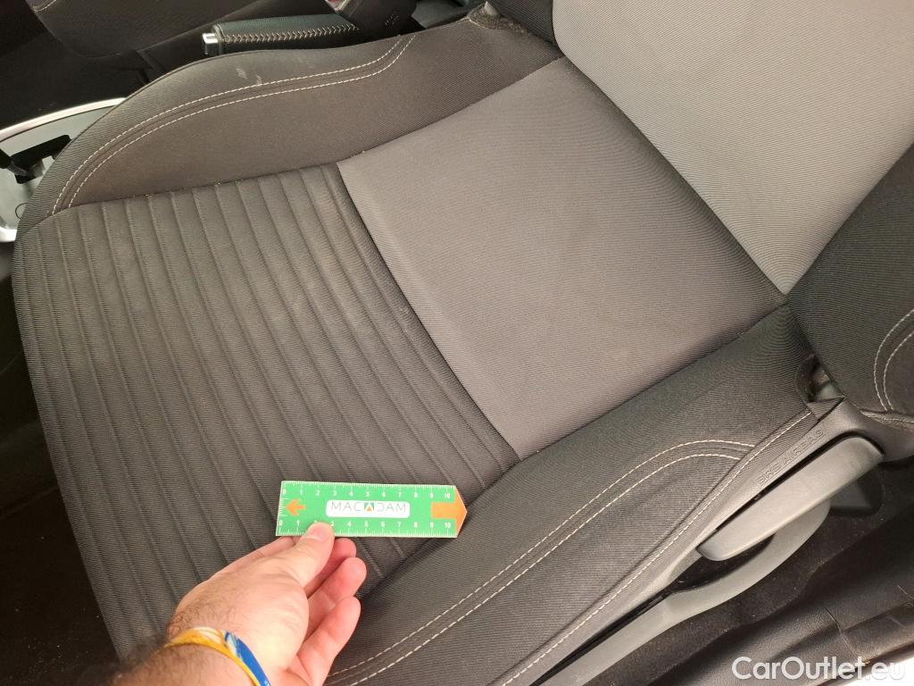  Toyota  Yaris TOYOTA  Hybride 5p Berline 1.5 VVT-I HYBRID France Business #33