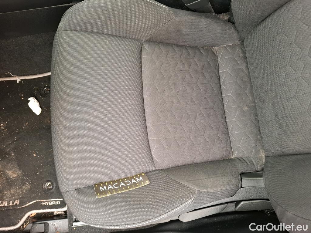  Toyota  Corolla TOYOTA  / 2018 / 5P / Berline Hybride 122h Dynamic Business Stage Acad #32