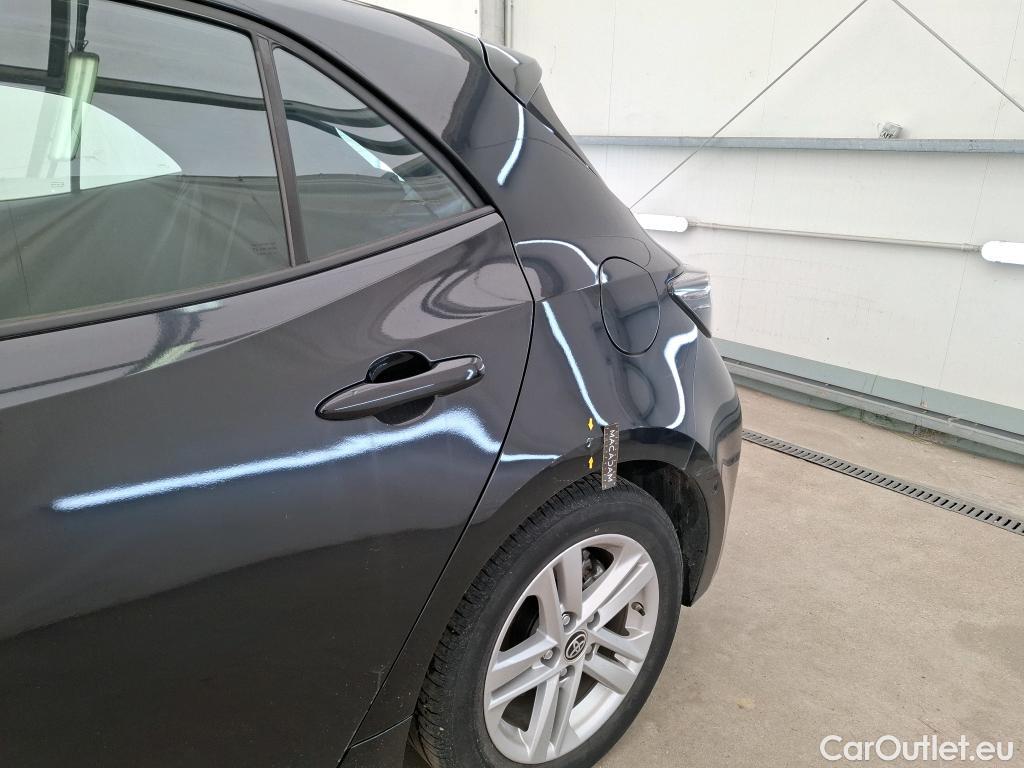  Toyota  Corolla TOYOTA  / 2018 / 5P / Berline Hybride 122h Dynamic Business Stage Acad #1