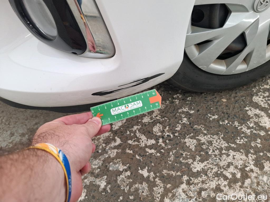  Toyota  Yaris TOYOTA  Hybride 5p Berline 1.5 VVT-I HYBRID France Business #18