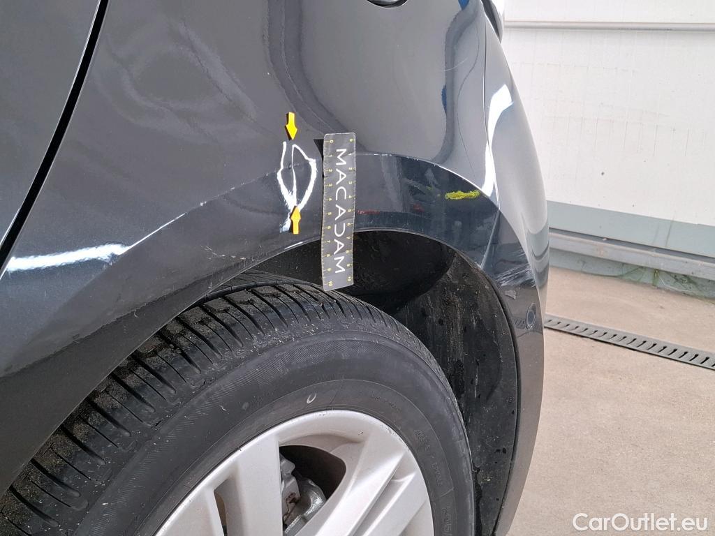  Toyota  Corolla TOYOTA  / 2018 / 5P / Berline Hybride 122h Dynamic Business Stage Acad #2