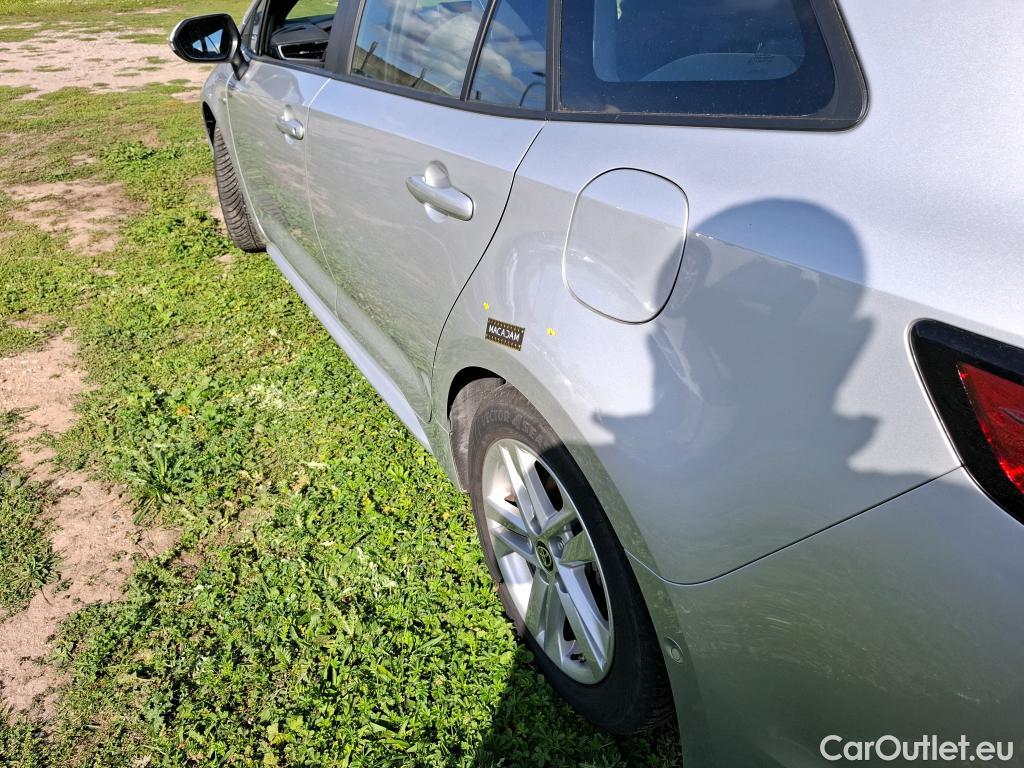  Toyota  Corolla TOYOTA  Touring Sports / 2018 / 5P / Break Hybride 122h Dynamic Business Stage Acad #1