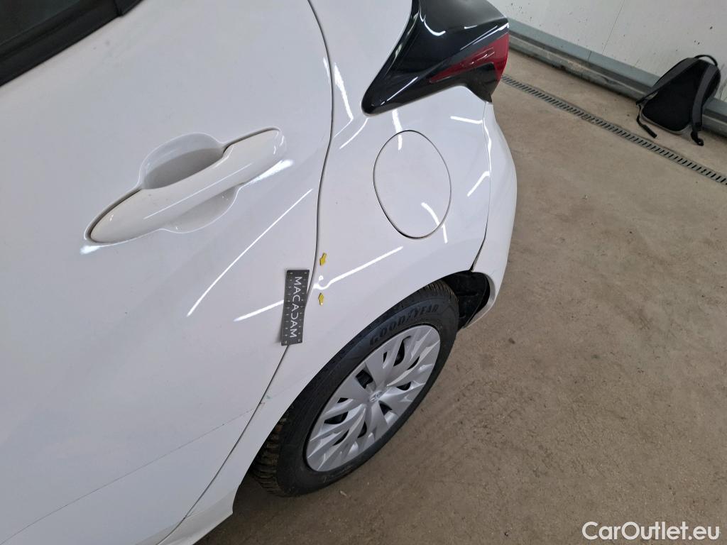  Toyota  Yaris TOYOTA  Hybride / 2019 / 5P / Berline Hybride 116h Dynamic Business Beyond Zer #45