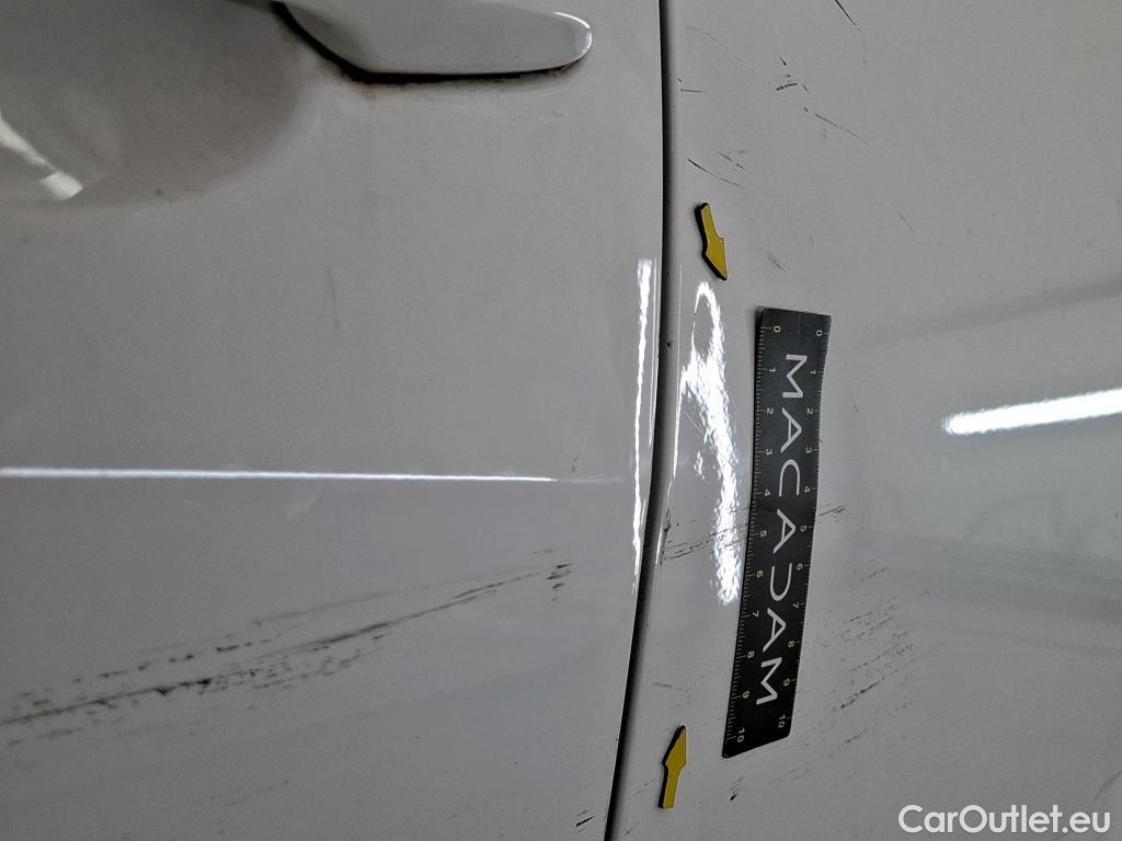  Toyota  Yaris TOYOTA  Hybride / 2019 / 5P / Berline Hybride 116h Dynamic Business Beyond Zer #18
