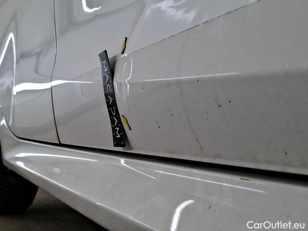  Toyota  Yaris TOYOTA  Hybride / 2019 / 5P / Berline Hybride 116h Dynamic Business Beyond Zer #20