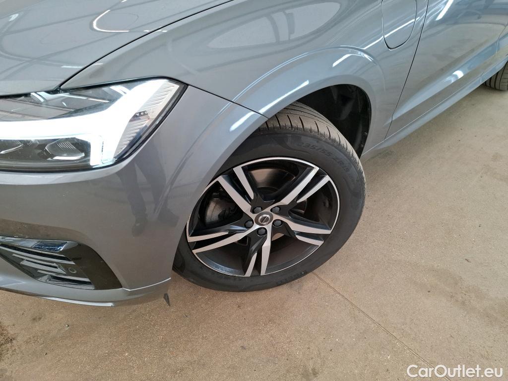  Volvo  XC60  R-Design Recharge Plug-In Hybrid AWD 2.0 255CV BVA8 #13