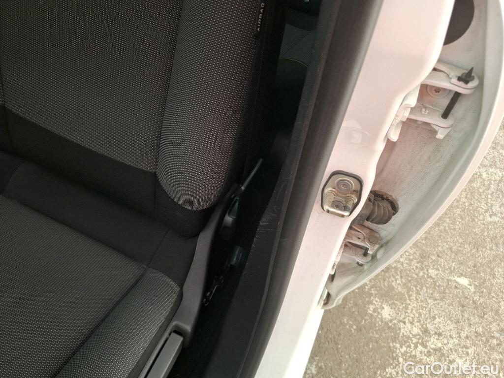  Citroen  C3  Feel Business 1.2 PureTech 80CV BVM5 E6d #10