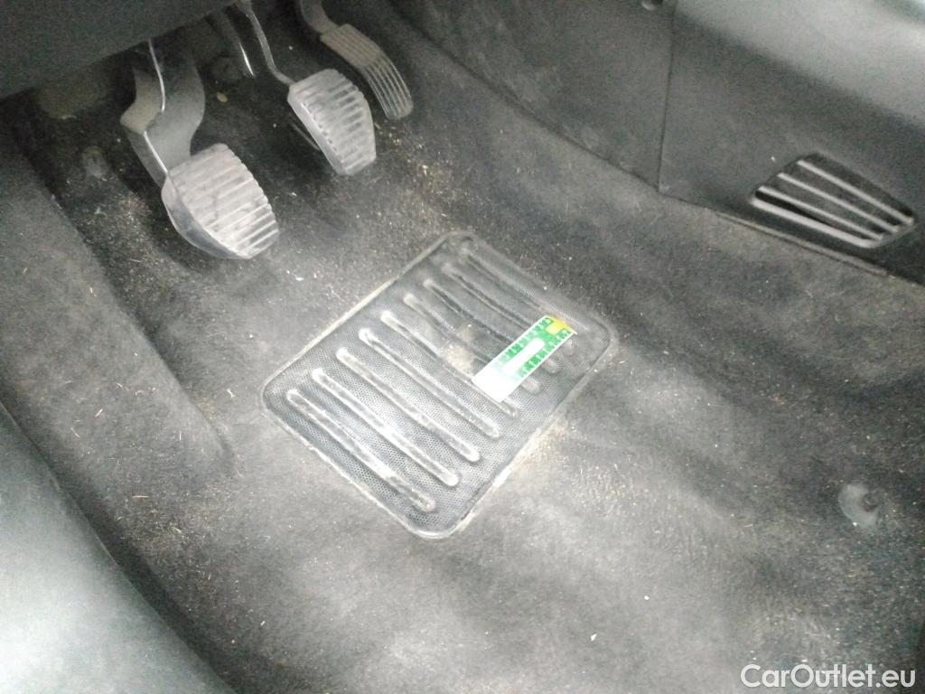  Citroen  C3  Société Feel 1.5 BlueHDI 100CV BVM5 E6dT #8