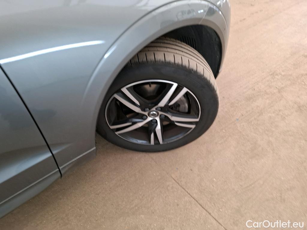  Volvo  XC60  R-Design Recharge Plug-In Hybrid AWD 2.0 255CV BVA8 #23