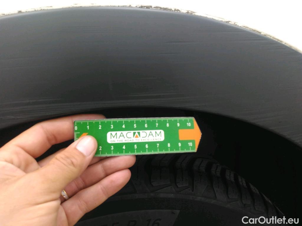  Citroen  C3  Société Feel 1.5 BlueHDI 100CV BVM5 E6dT #36