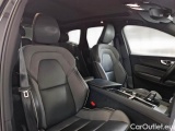  Volvo  XC60 VOLVO  / 2021 / 5P / SUV T6 PLUG-IN AWD AUTO RECHARGE R-DESIGN #13