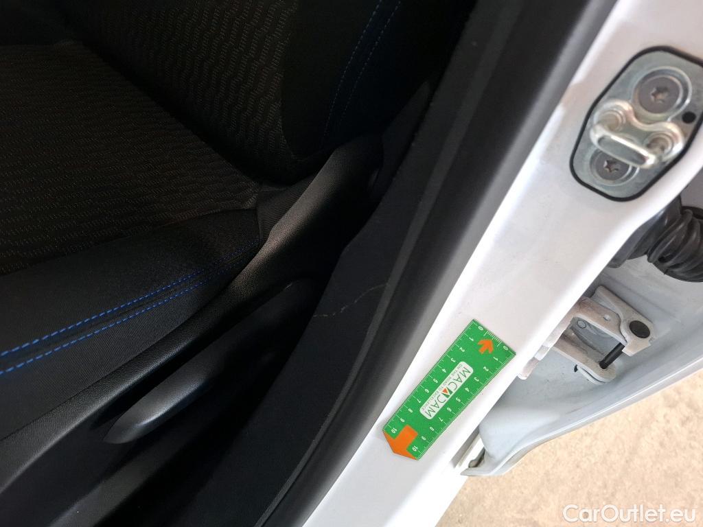  Peugeot  208  Style 1.2 PureTech 80CV BVM5 E6 #11