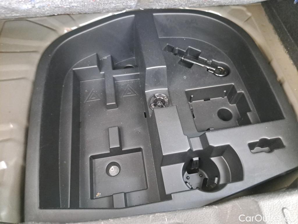  Nissan  Juke NISSAN  / 2019 / 5P / Crossover DIG-T 114 BVM6 Business+ #29