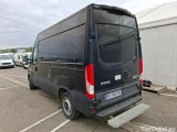  Iveco  Daily IVECO  / 2014 / 4P / Fourgon tôlé 2.3 35S16HA8 V11 H2 3520 / VENTE SANS CG #2
