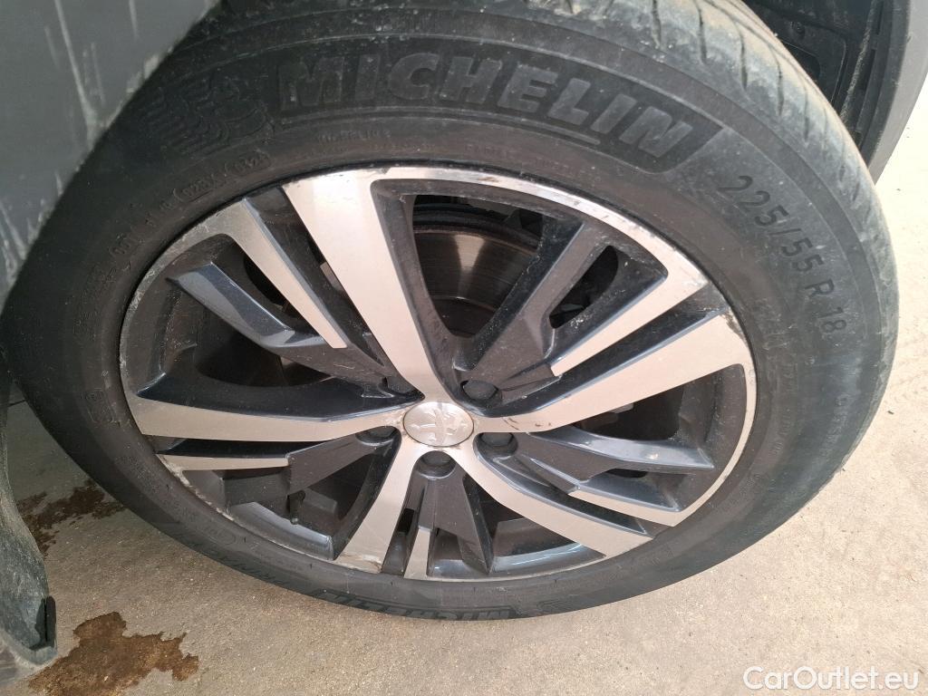  Peugeot  3008  Allure 1.2 PureTech 130CV BVM6 E6 #17