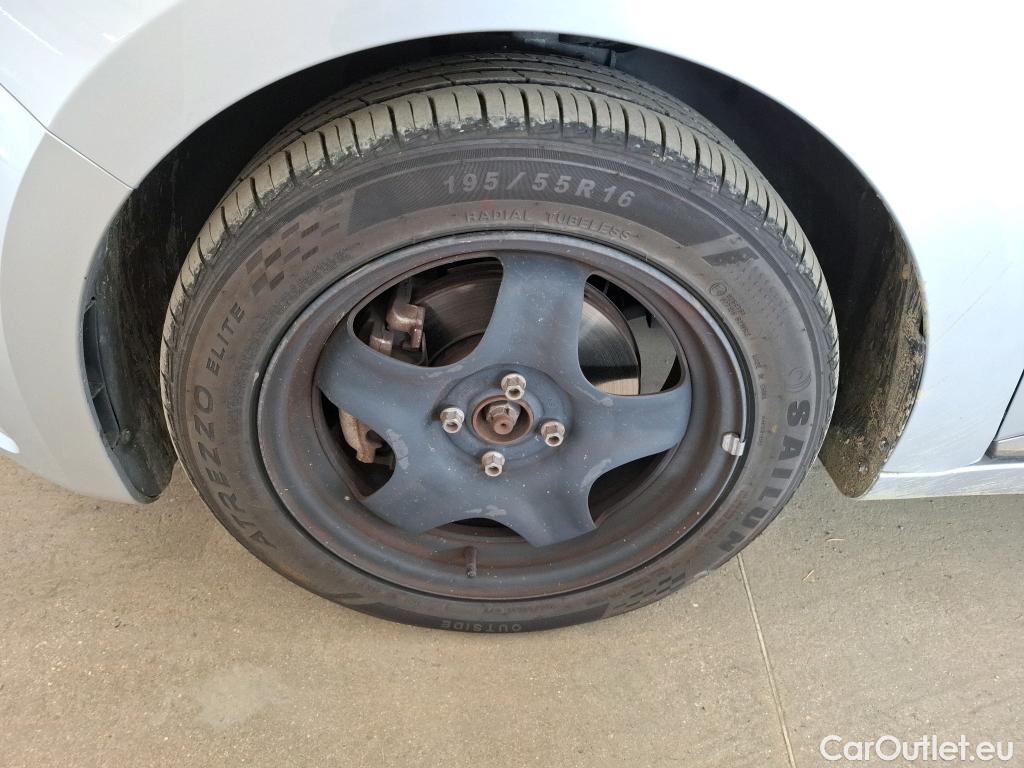  Renault  Clio  V Business 1.6 E-TECH Hybrid 140CV BVA6 E6d #23