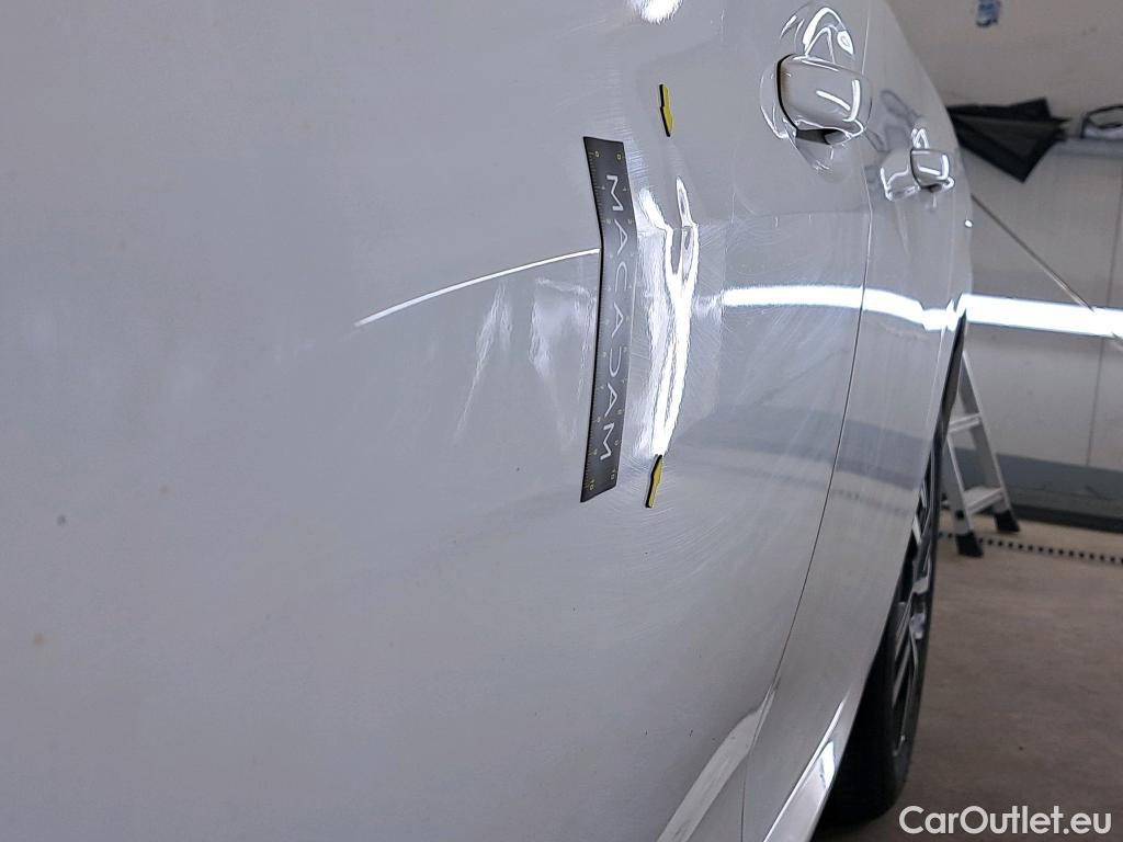  Peugeot  208  Allure Business 1.2 PureTech 100CV BVM6 E6d #16