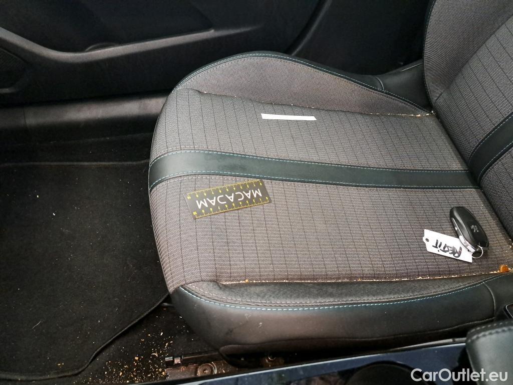 Peugeot  208  Allure Business 1.2 PureTech 100CV BVM6 E6d #26
