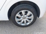  Peugeot  208 PEUGEOT  / 2015 / 5P / BERLINA VAN ACTIVE BLUEHDI 100CV #104