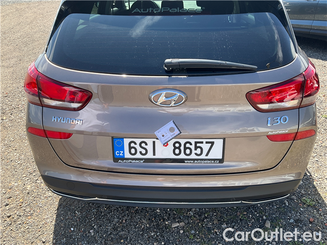  Hyundai  i30  kom.1.0TGDI Family Smart #18