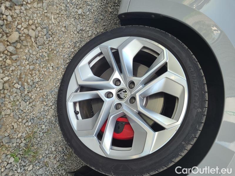  Skoda  Octavia  Lim. (NX3)(2020)  2.0 TSI 180 RS AT 5d #14