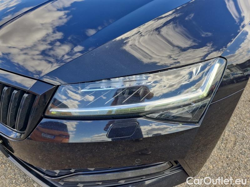  Skoda  Superb  Combi (3V5)(2015) Su.c.2.0TDI 147 4x4 SptL.Aut #4