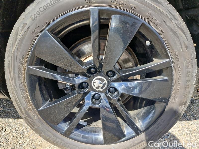  Skoda  Superb  Combi (3V5)(2015) Su.c.2.0TDI 147 4x4 SptL.Aut #16