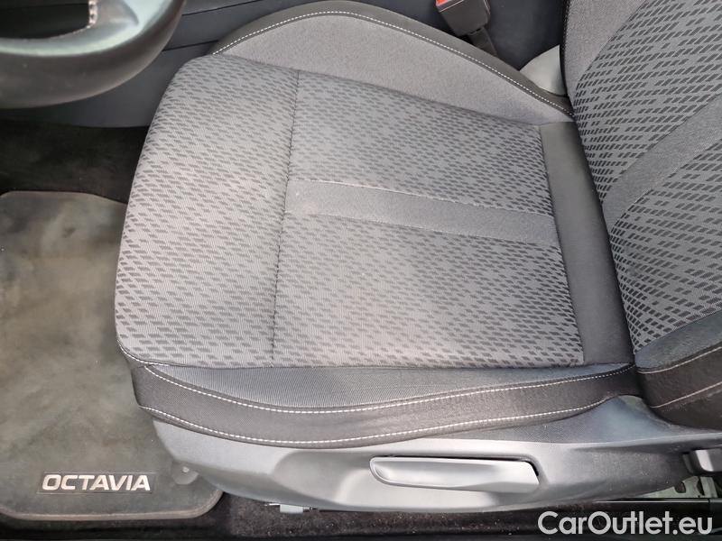  Skoda  Octavia  Combi (NX3)(2020) Oct.Combi 2.0TDI 85 Style #33